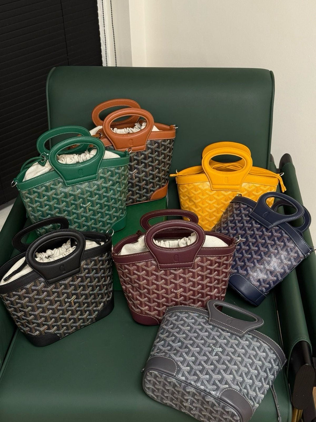 Gyrd handbag