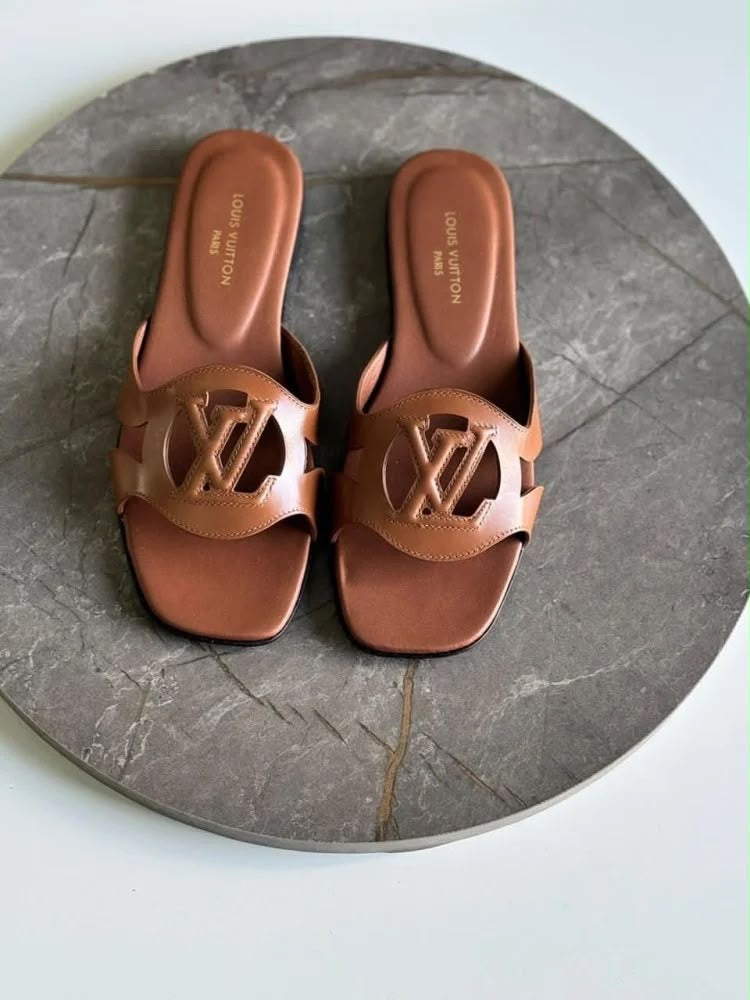 Lv sandals