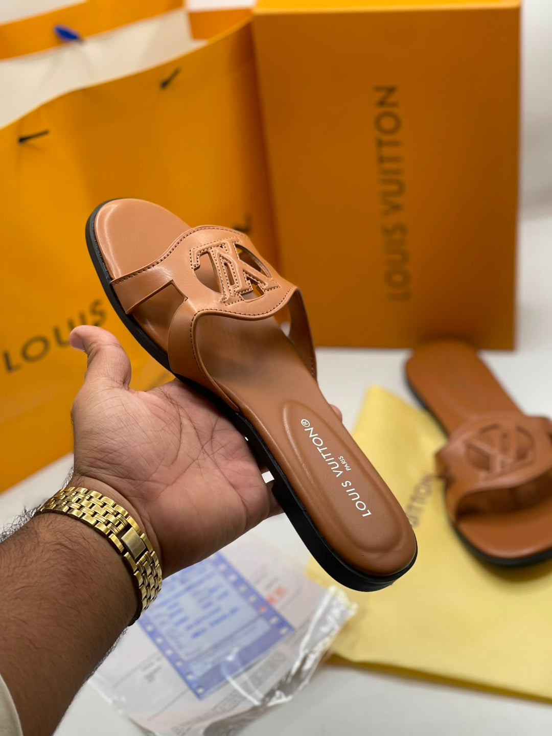 Lv sandals