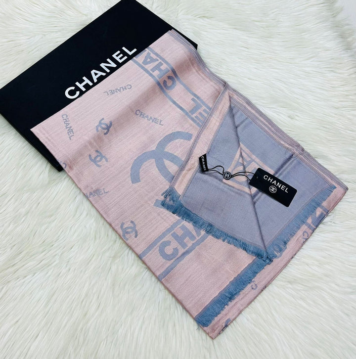 (Chanl scarf