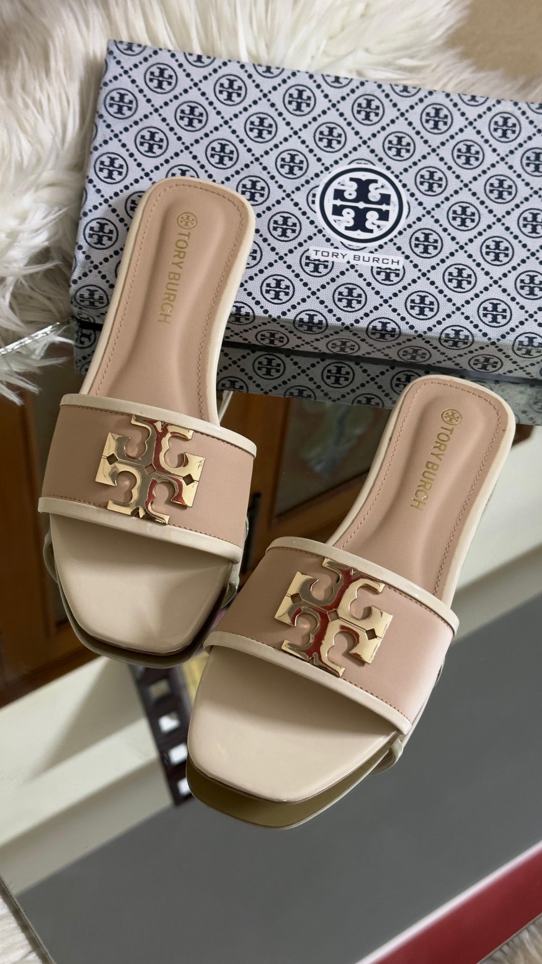 Tory Burch slipper