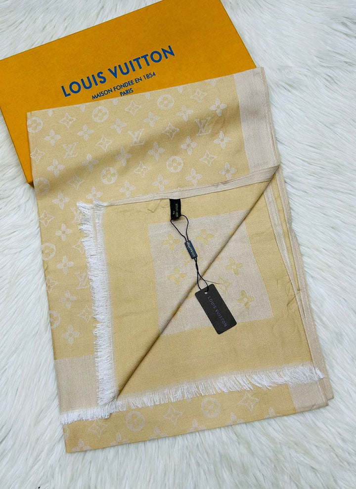 Lv  scarf
