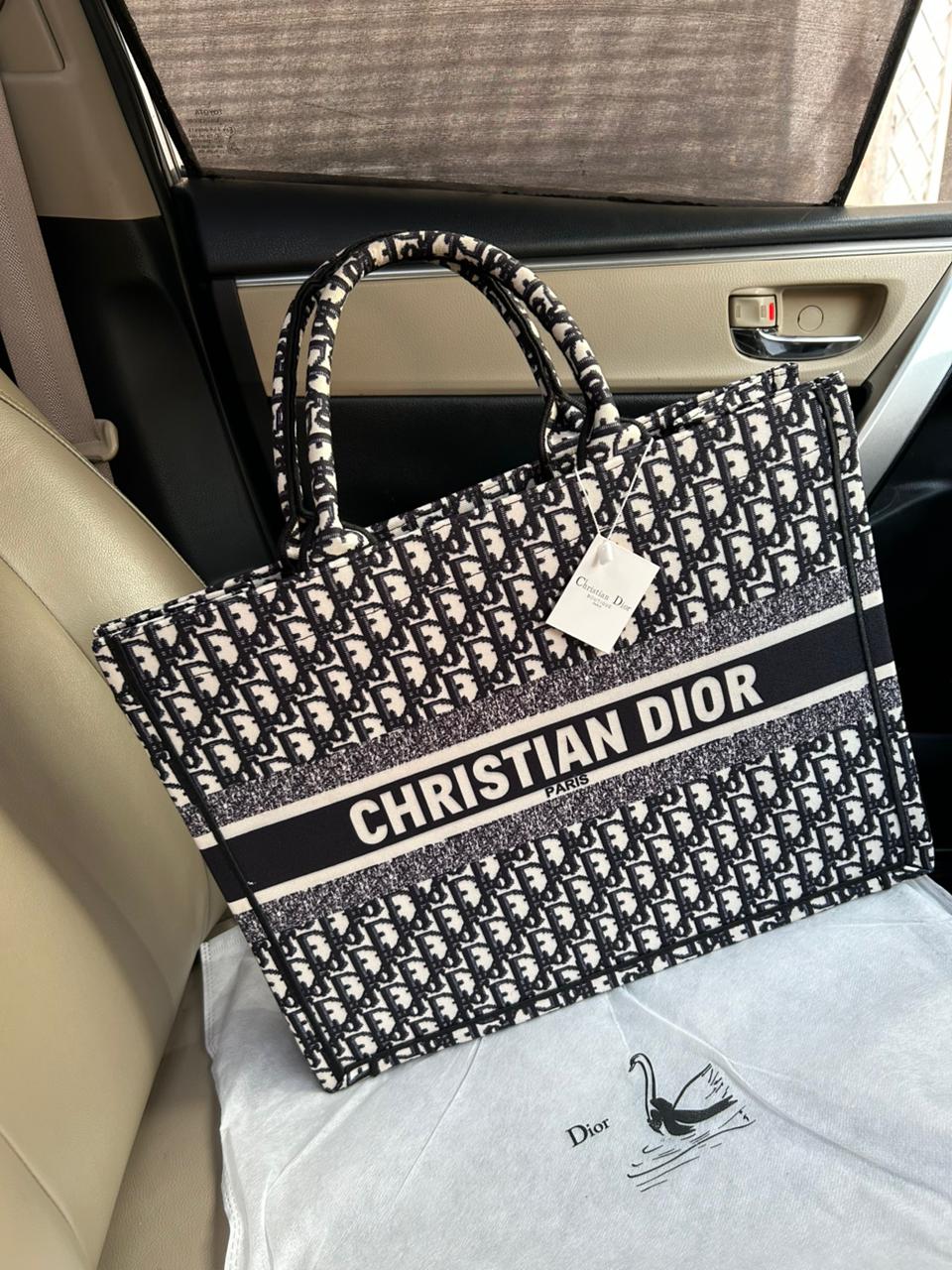 C-d tote bag
