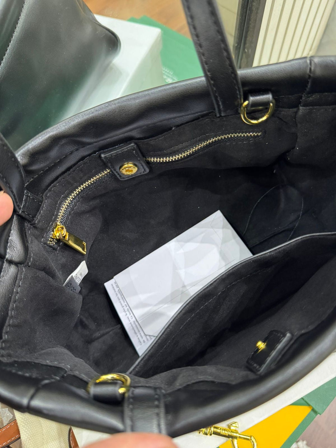 Clin famous brand bag