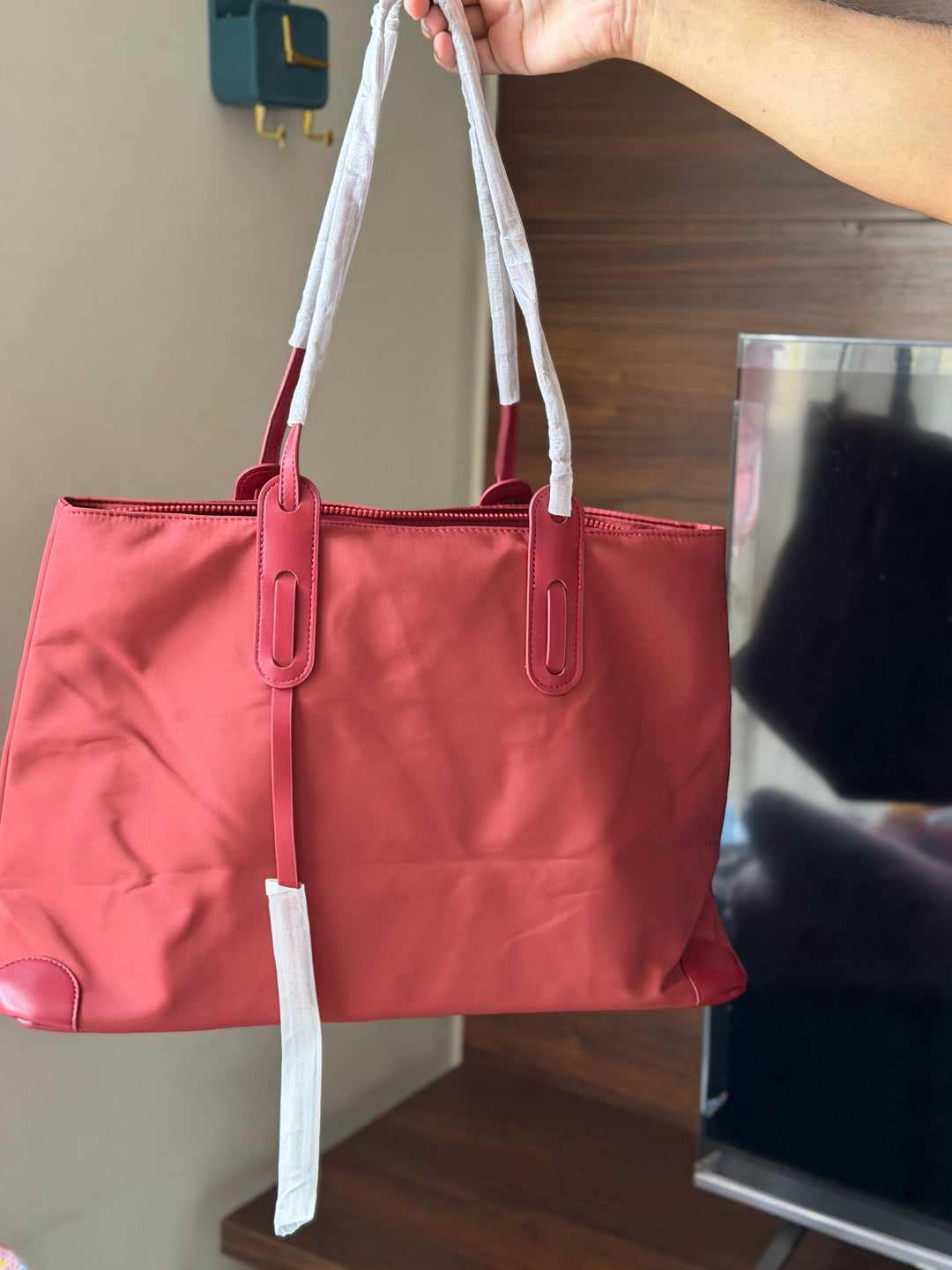 alo brand bag