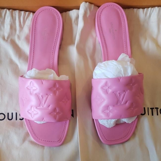 Lv sandals