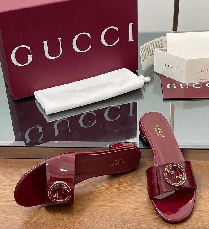 Guci famous slippers