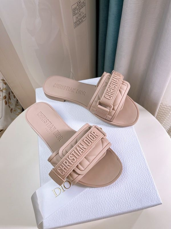 Cd slipper