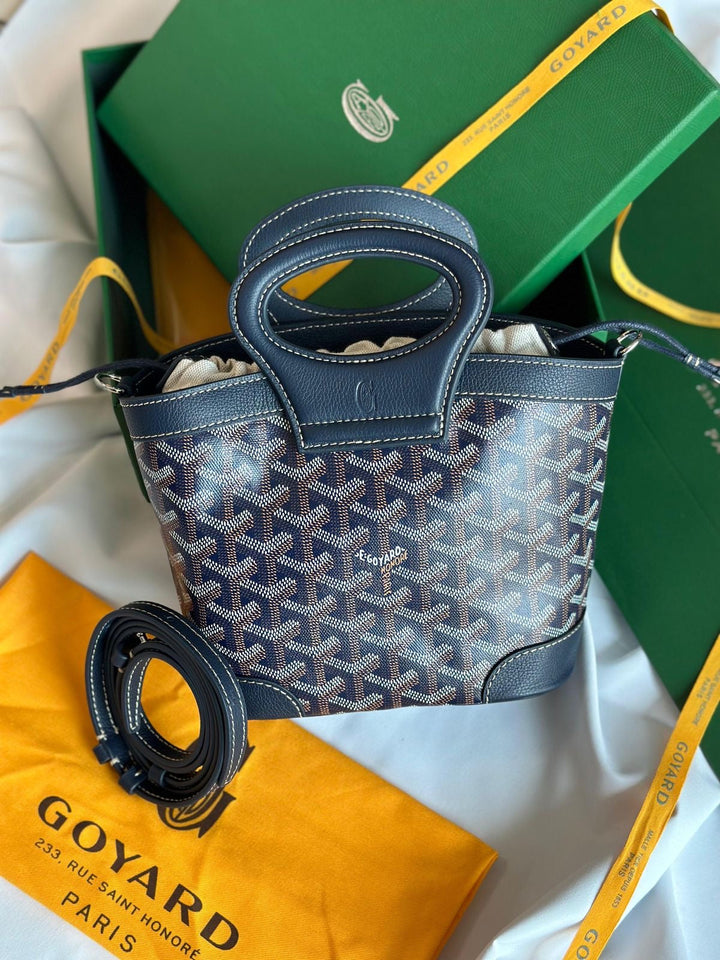 Gyrd handbag