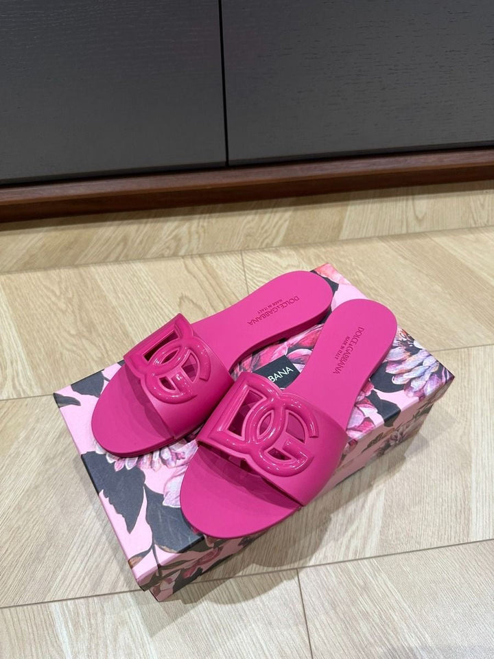 D&G slipper with box proper packing