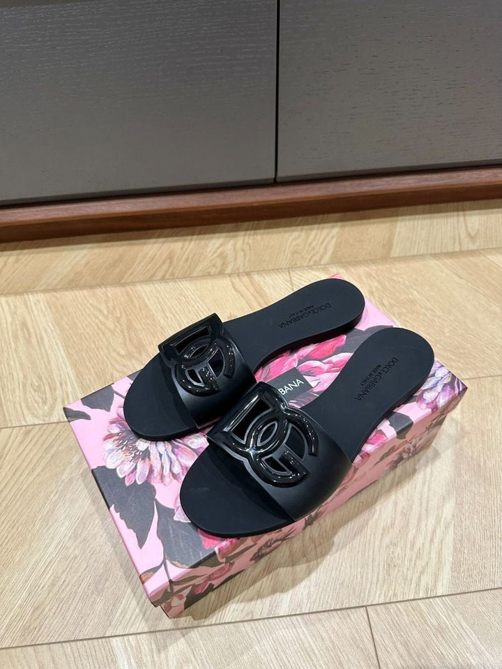 D&G slipper with box proper packing